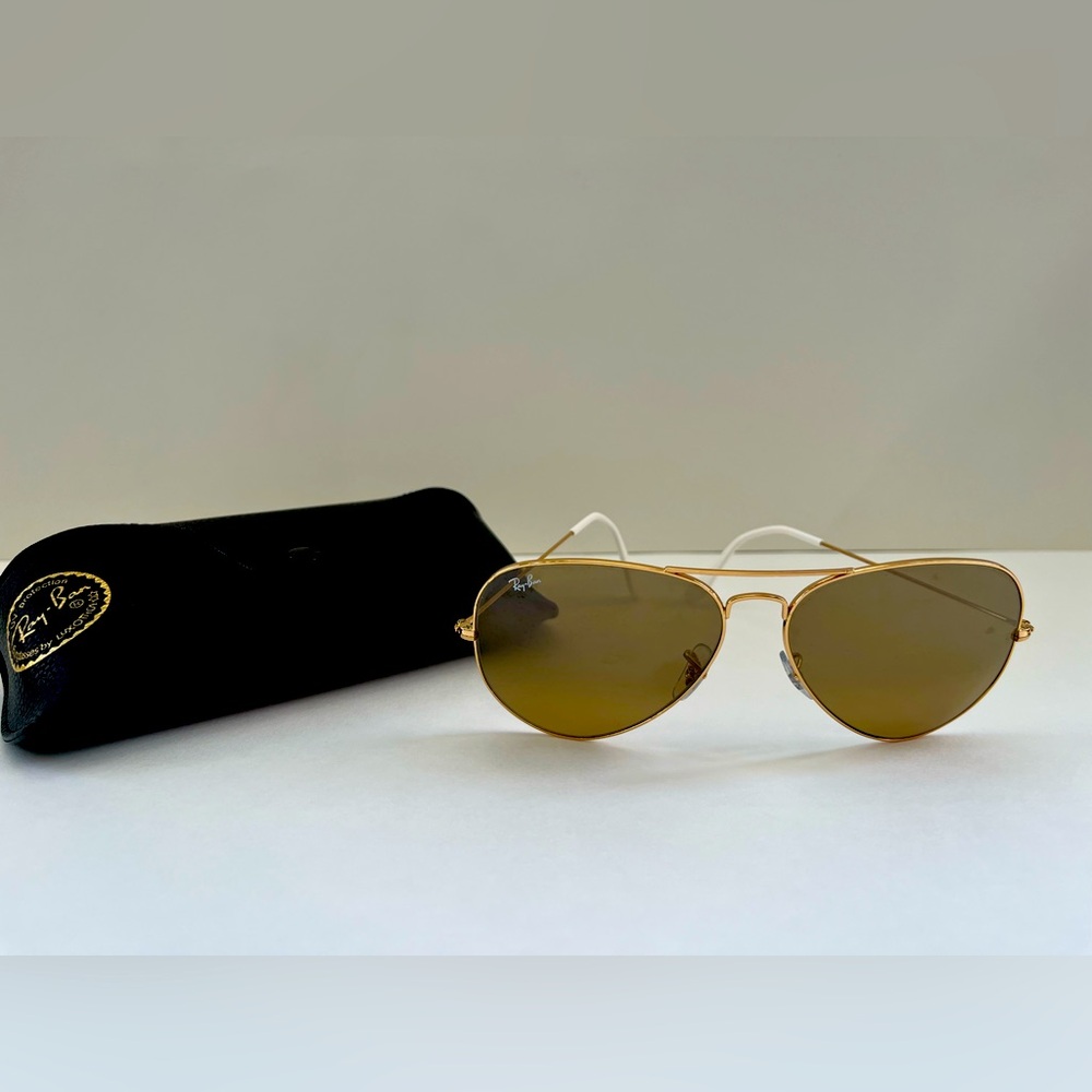 RAY-BAN Gold Aviator Large Sunglasses